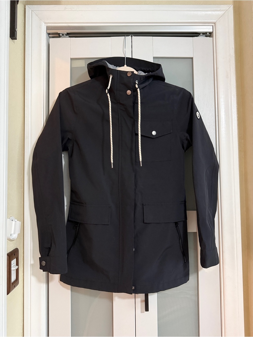 Vuori Palisades Waterproof Rain Jacket Black XS Technical Gorpcore Shell